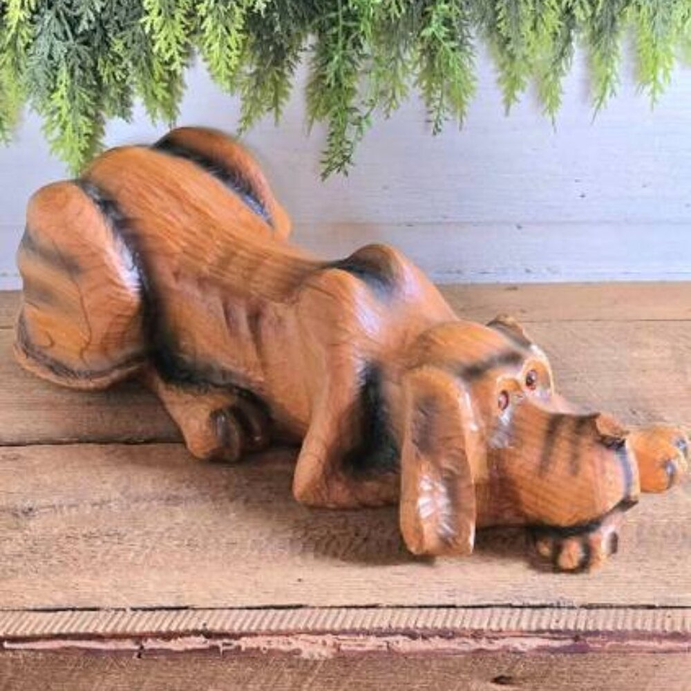 Big Sky Carvers Jeff Fleming Pine Wood Carved Purdy Dog Sculpture Bearfoots